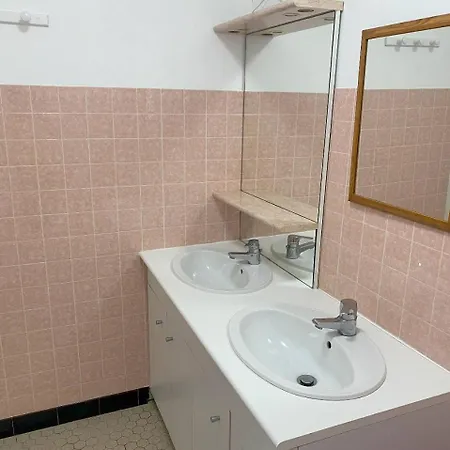Maison Avec Jardin A 450m De La A - Ref 117 Βίλα