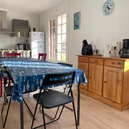Maison Avec Jardin A 450m De La A - Ref 117 Villa Tregastel